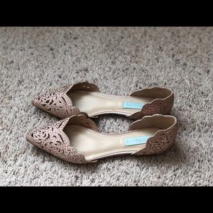 Blue by Betsy Johnson D’Orsay flats nude 7.5w